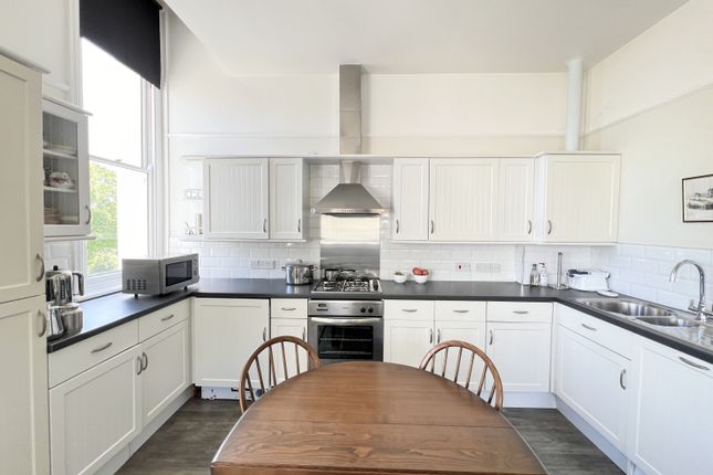 Flat 1, Alverton Court, Penzance photo 3
