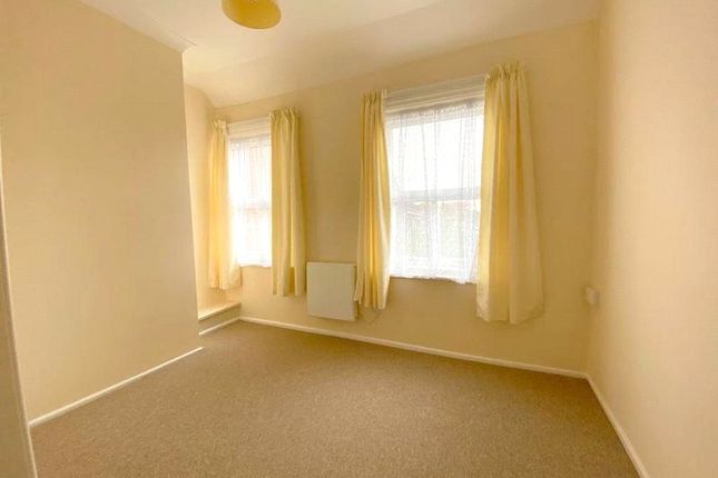 Flat to rent in Arundel Road, Littlehampton, West Sussex