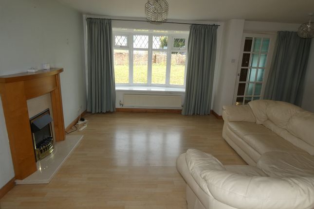 23, Y Berllan, Cimla photo 2