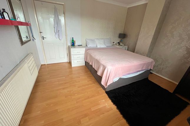 481a Beake Avenue, Coventry photo 5