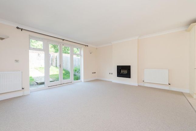 6 Crundel Rise, Moorland Road, Witney photo 4