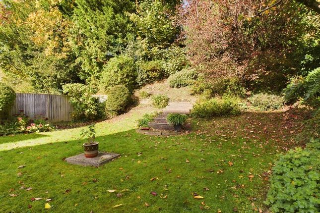 19, Batchelors, Tunbridge Wells photo 3