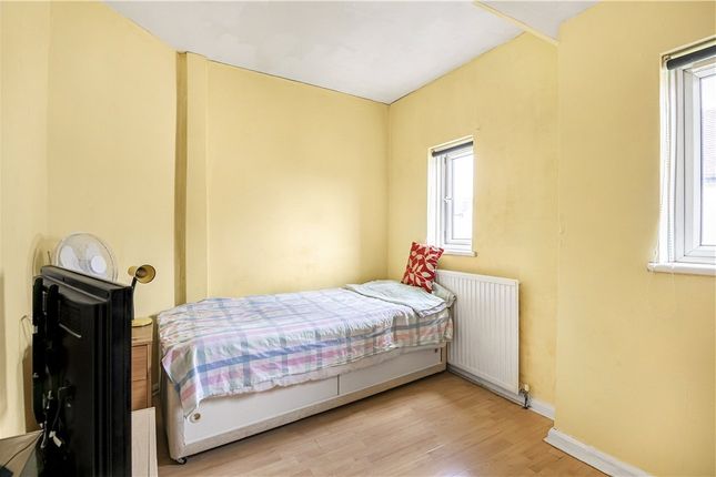 End terrace house for sale in Cherry Crescent, Brentford