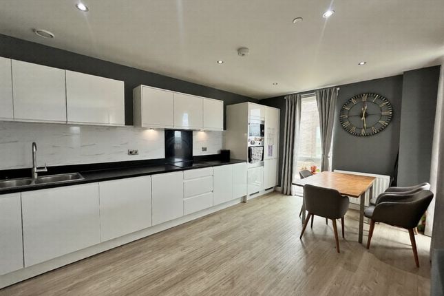 30 Chesterton House, Gayton Road, Harrow photo 4