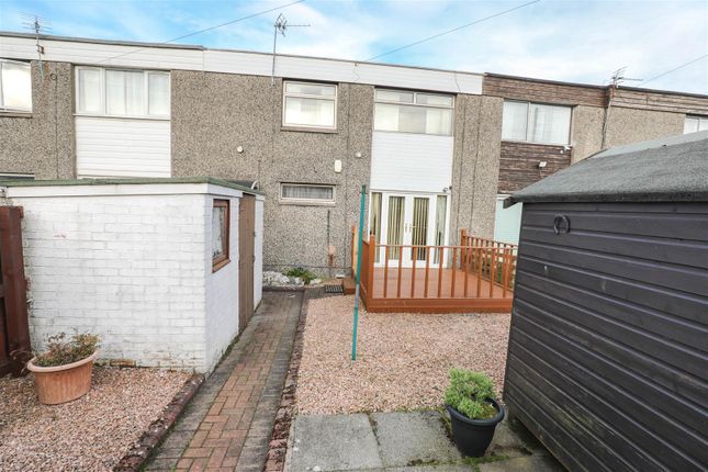 Thumbnail Terraced house for sale in Annandale Gardens, Glenrothes
