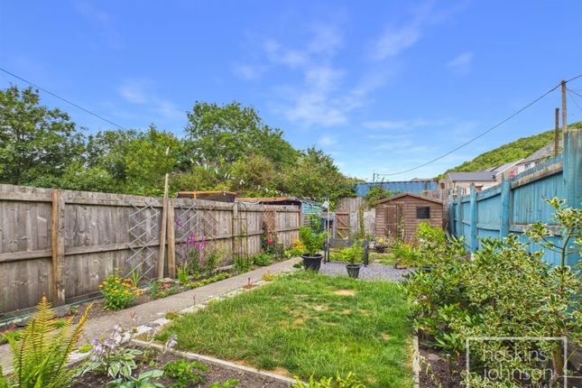 11, Coronation Terrace, Pontypridd photo 4