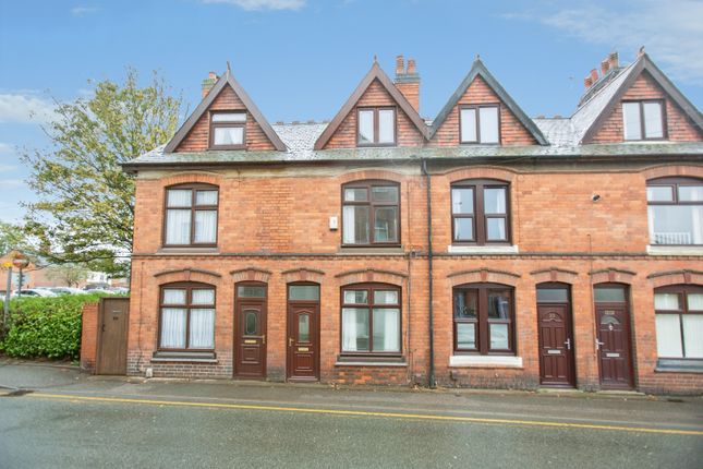3-bed terraced on Station Street, Atherstone, £155,000