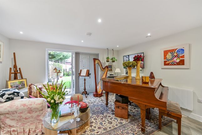 1, The Botanics, Crown Lane, Theale, Reading photo 4