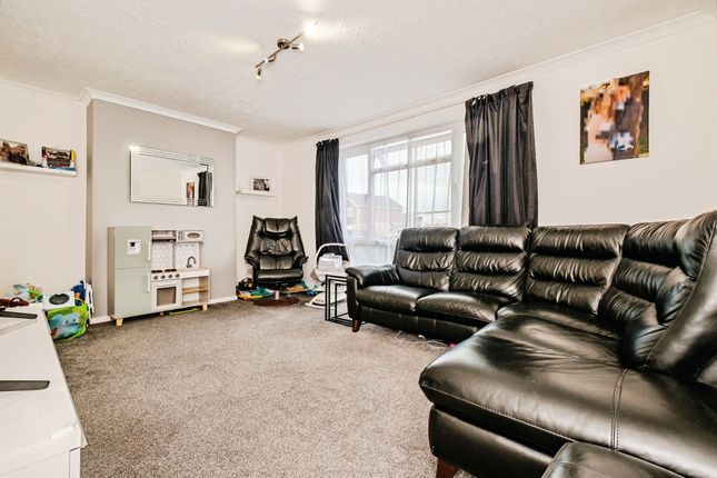 14, Tavy Road, Worthing photo 3