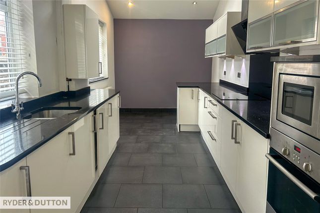 11, Kershaw Road, Manchester photo 4