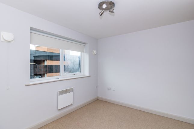 Flat to rent in Marshall Road, Banbury
