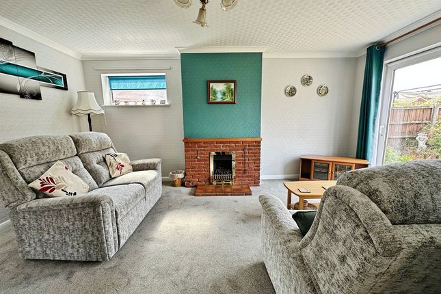 69, The Ridgeway, Burbage photo 4