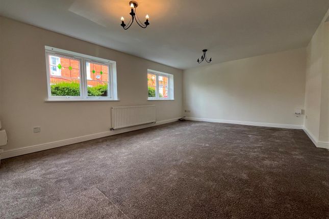 Flat 2, Audley Court, Audley Street, Ashton-Under-Lyne photo 2