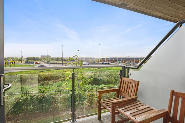 Flat for sale in Hamilton Court, Charlton Boulevard, Patchway