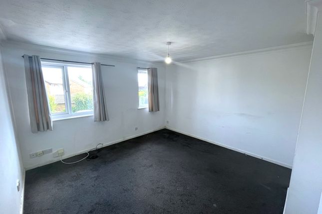 47, Lowry Drive, Houghton Regis photo 3