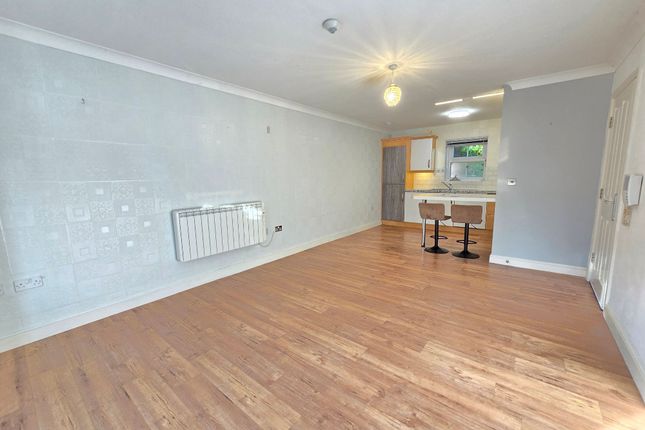 42 New Copper Moss, Altrincham photo 3