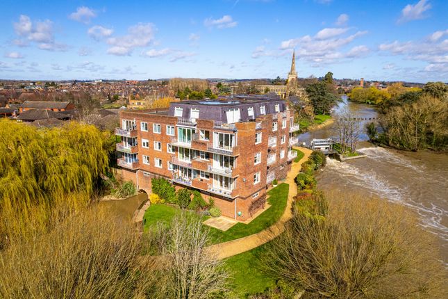 3 bed flat for sale in Mill Lane, Stratford-Upon-Avon CV37