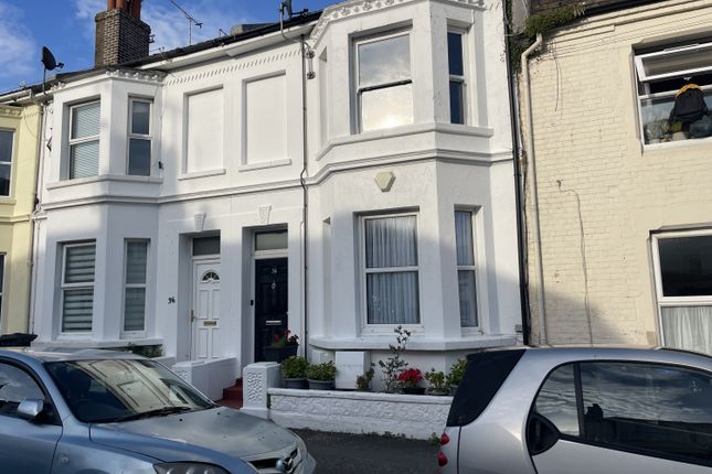 Thumbnail Flat to rent in Gratwicke Road, Worthing, West Sussex
