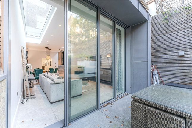 Terraced house to rent in Eaton Terrace, Belgravia, London