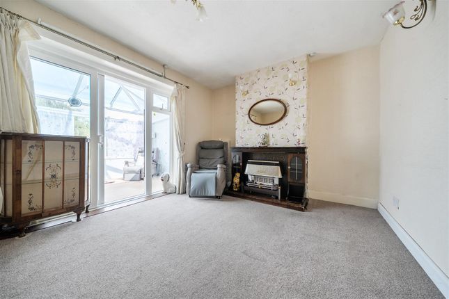 18, Aylesbury Road, Bedford photo 4
