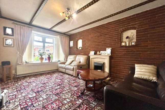 22, Swallowfields Road, Dudley photo 3