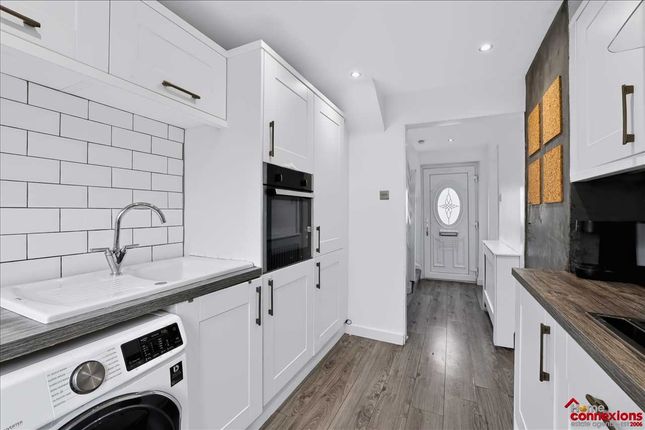 12, Aikman Place, Calderwood, EAST KILBRIDE photo 3