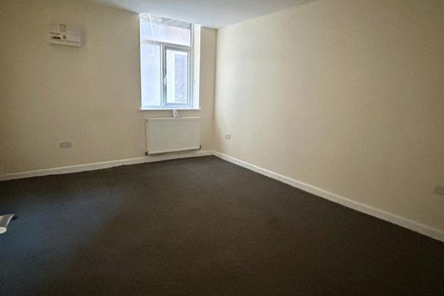 Flat 1, 140, Liverpool Road, Manchester photo 5