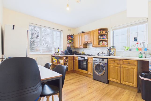 390A, Bowes Road, Southgate photo 5
