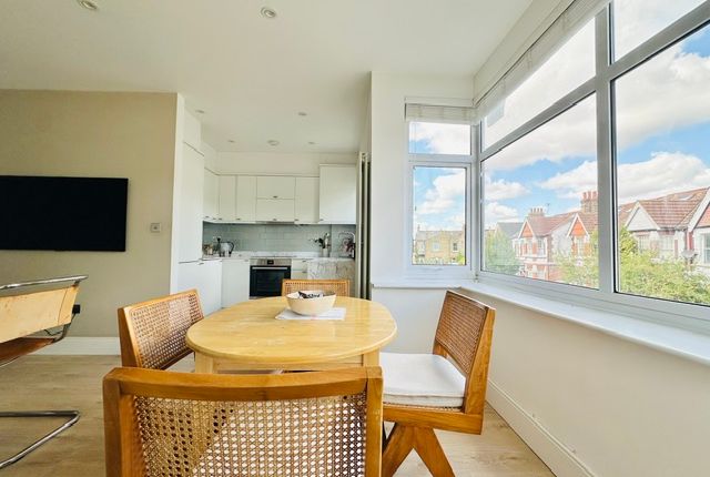 105, Leighton Road, West Ealing photo 3