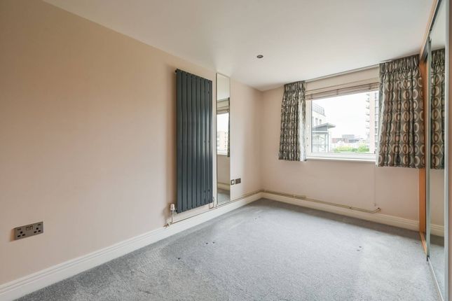 Thumbnail Flat for sale in Wards Wharf Approach E16, Royal Docks, London,