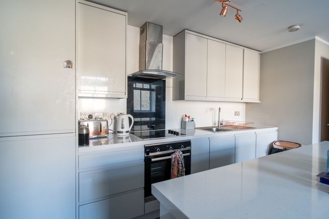 Flat for sale in Textile Street, Mill House Textile Street