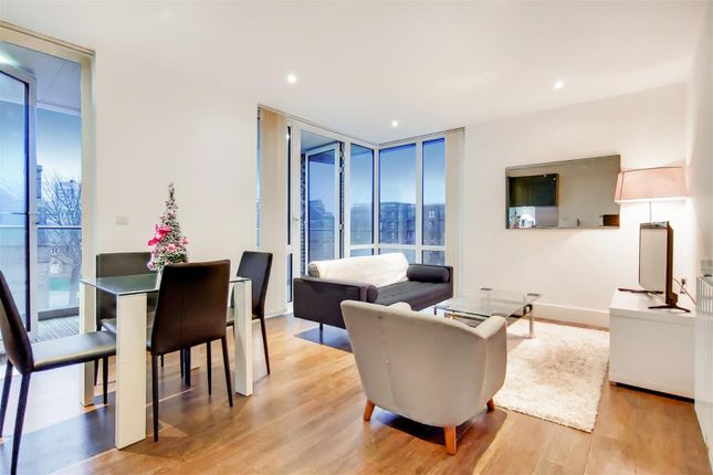 Flat for sale in Plumstead Road, London