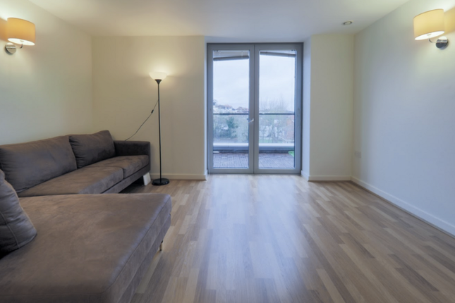 Flat 82, Quadrant Court, Empire Way, Wembley photo 2
