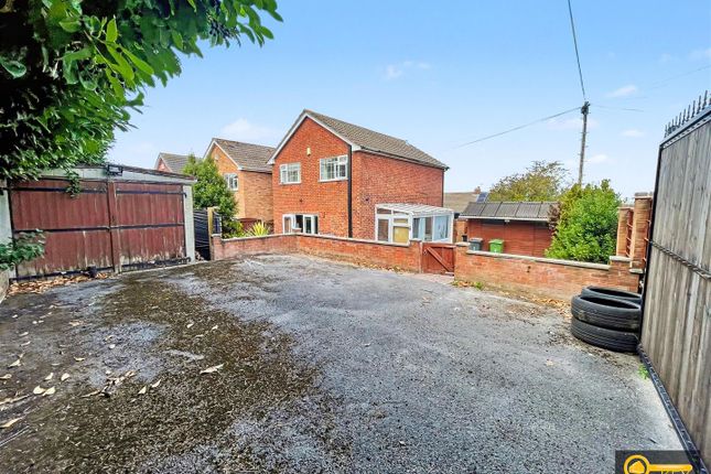 2, Quantock Drive, Nuneaton photo 4