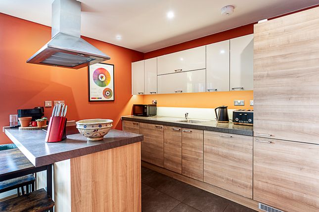 Flat to rent in Sky Apartments, Homerton Road, London