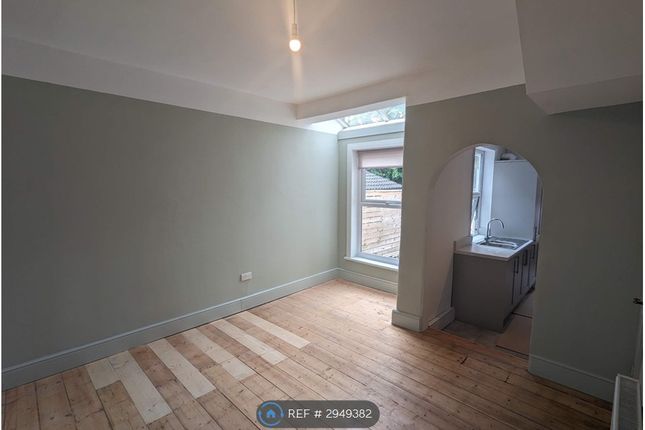 Salisbury Street, Hessle photo 5