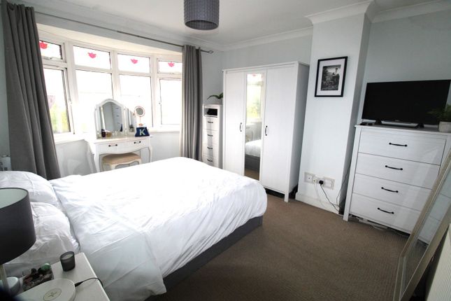 62, Fairfield Road, Bridgend photo 4