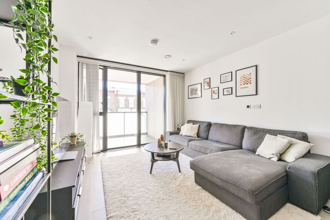 Chippenham Gardens, Kilburn photo 2