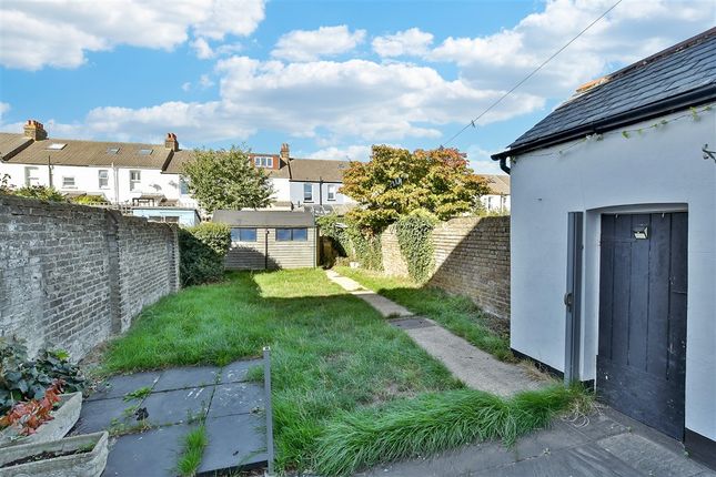 Holmside, Gillingham photo 2