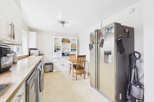 5 Tennyson Close, Towcester photo 5