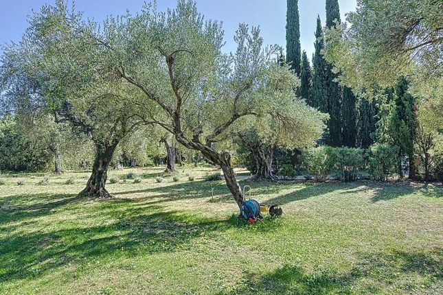 Property for sale in Fayence, Provence-Alpes-Cote D'azur, 83440, France
