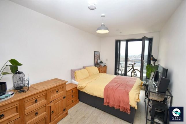 Apartment 1508 Northill Apartments, 65 Furness Quay, Salford photo 4
