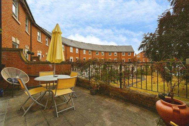 17, Glovers Crescent, Ripon photo 5