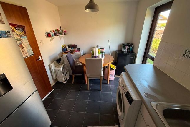 4, Loughman Close, Bristol photo 5