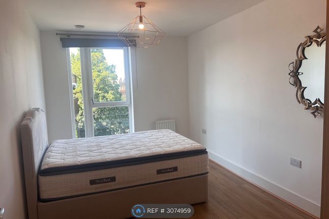 Flat, London Road, Isleworth photo 4