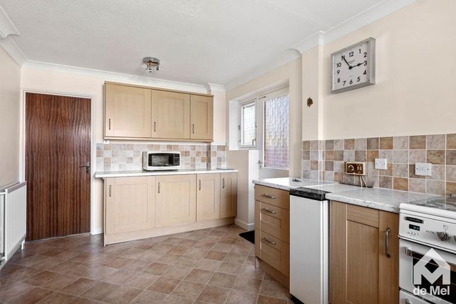 14, Boulton Road, Cheltenham photo 3
