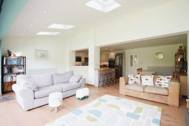 Detached house for sale in Townesend Close, Warwick, Warwickshire