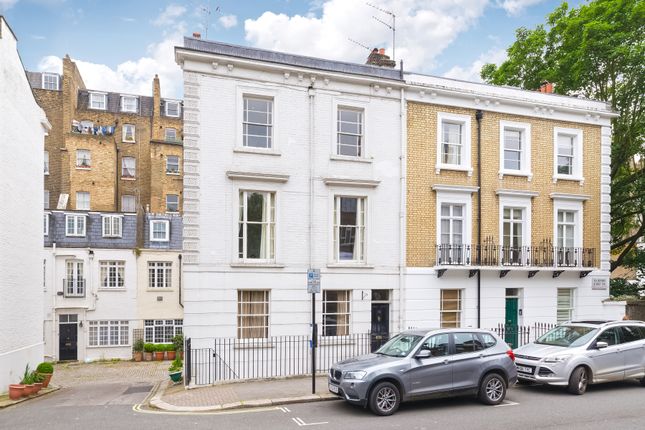 Thumbnail Flat for sale in Aylesford Street, London