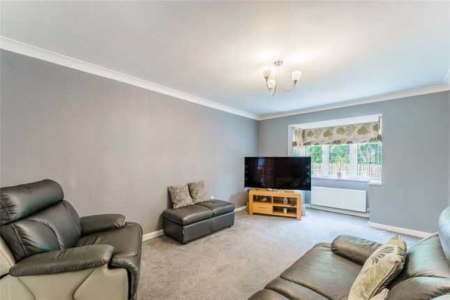 26, Hayfield Close, West Yorkshire photo 2