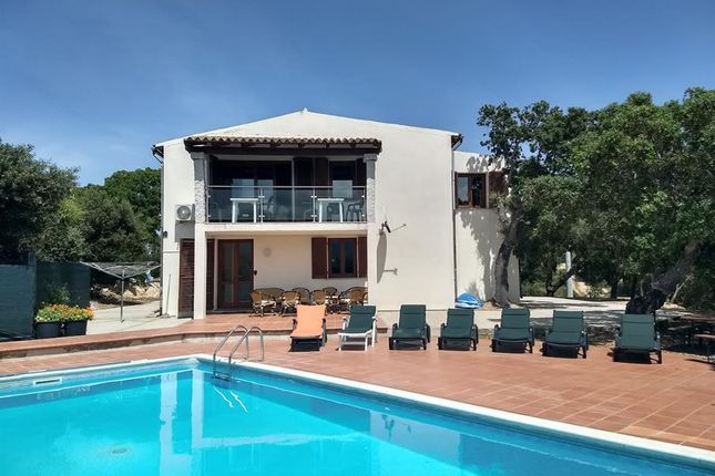 Villa for sale in Sardinia, Sardinia, Italy